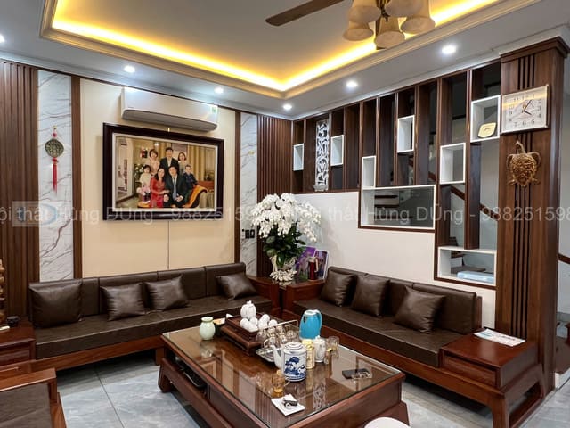 Vách ngăn gỗ trang trí cầu thang